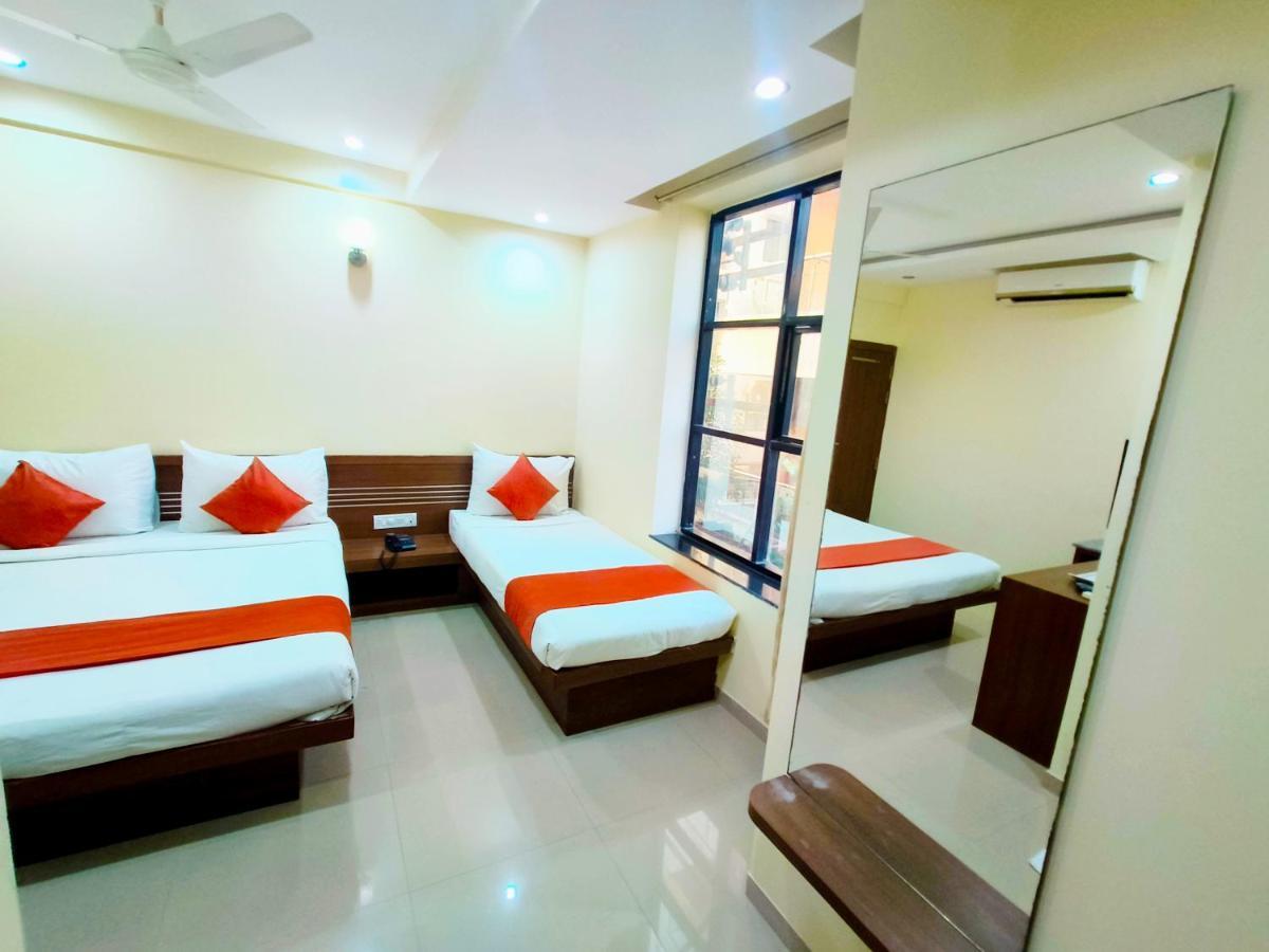 Hotel Sai Srushti By Neem Square Shirdi Zewnętrze zdjęcie