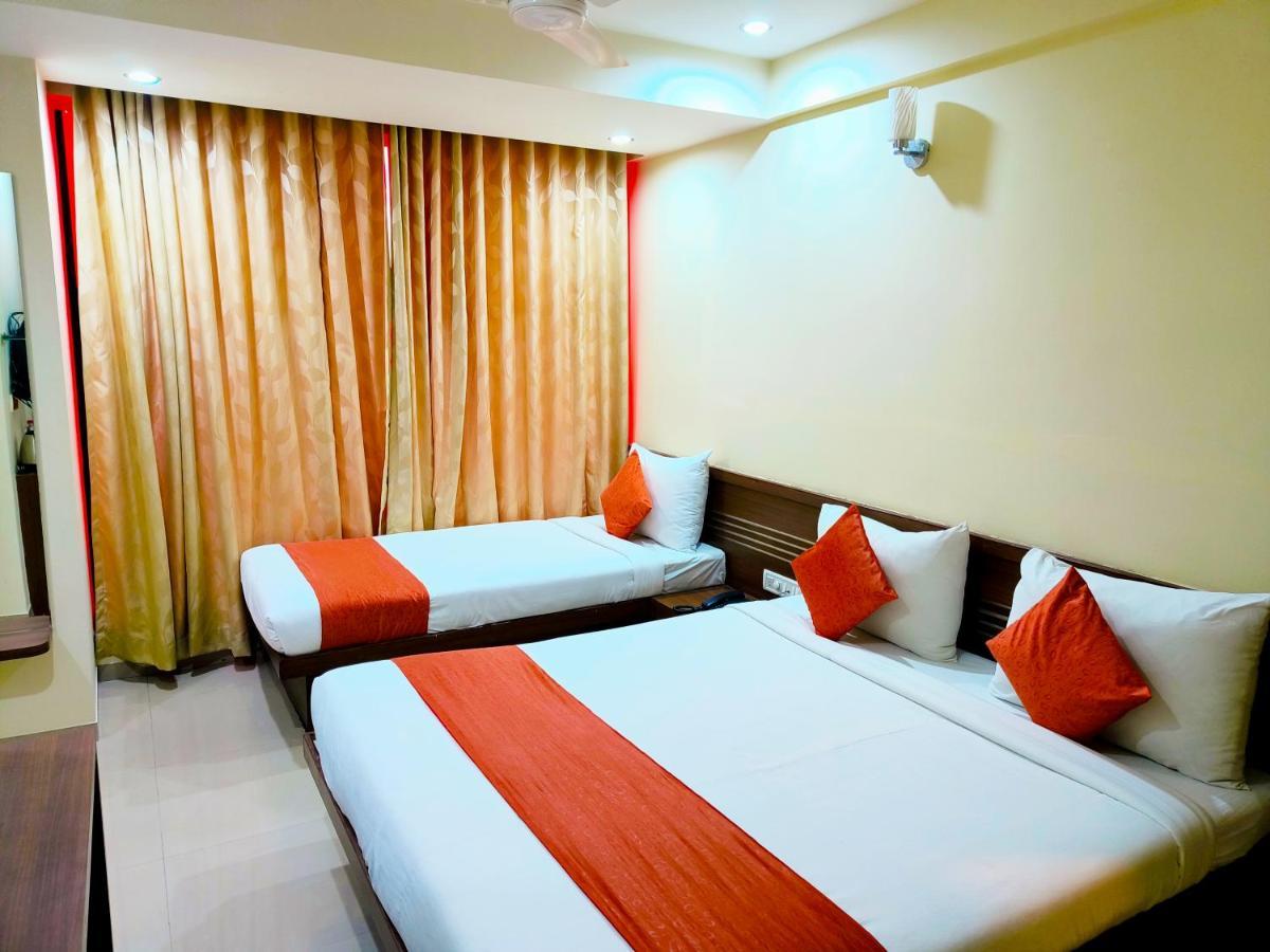 Hotel Sai Srushti By Neem Square Shirdi Zewnętrze zdjęcie