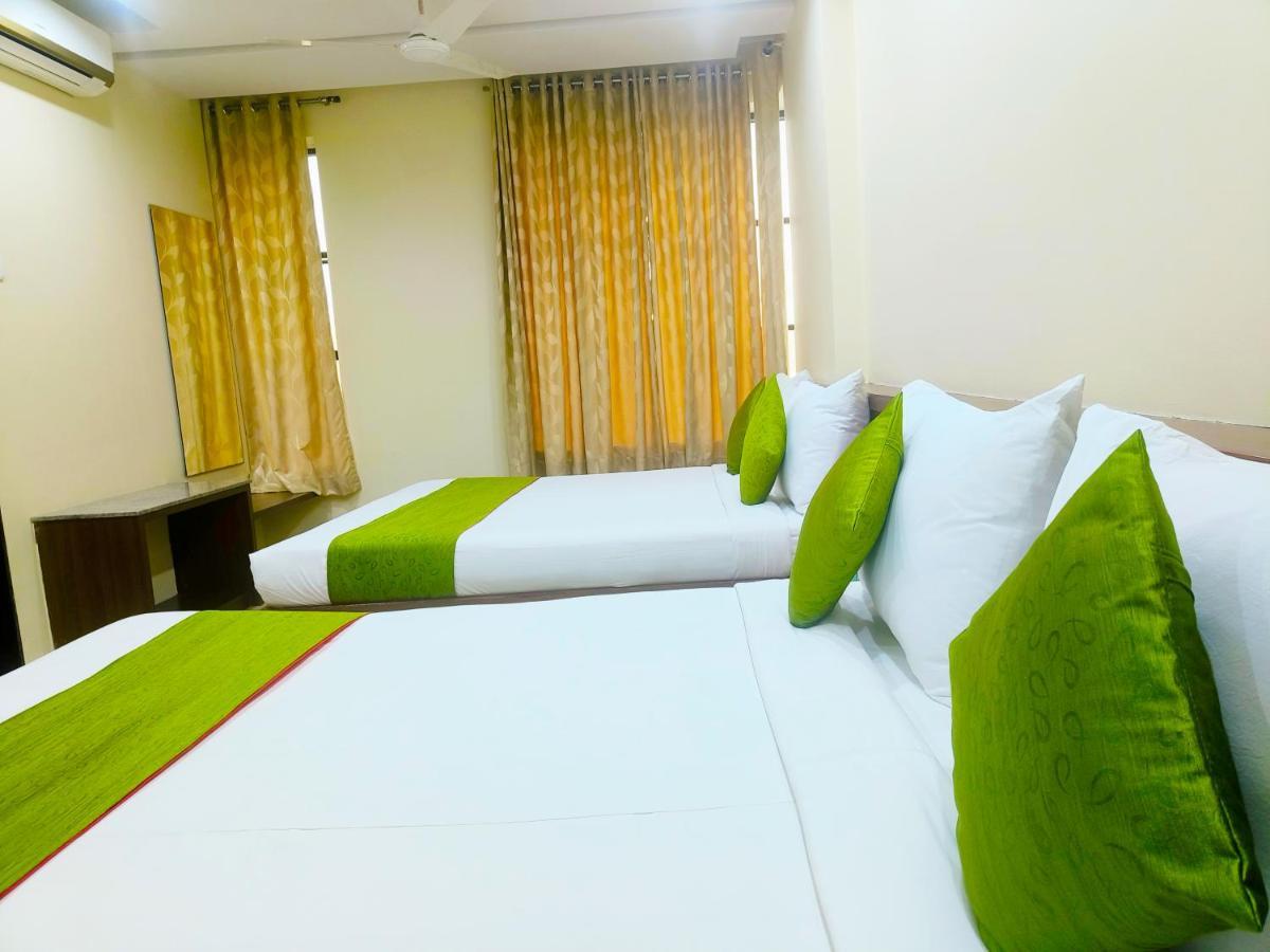 Hotel Sai Srushti By Neem Square Shirdi Zewnętrze zdjęcie