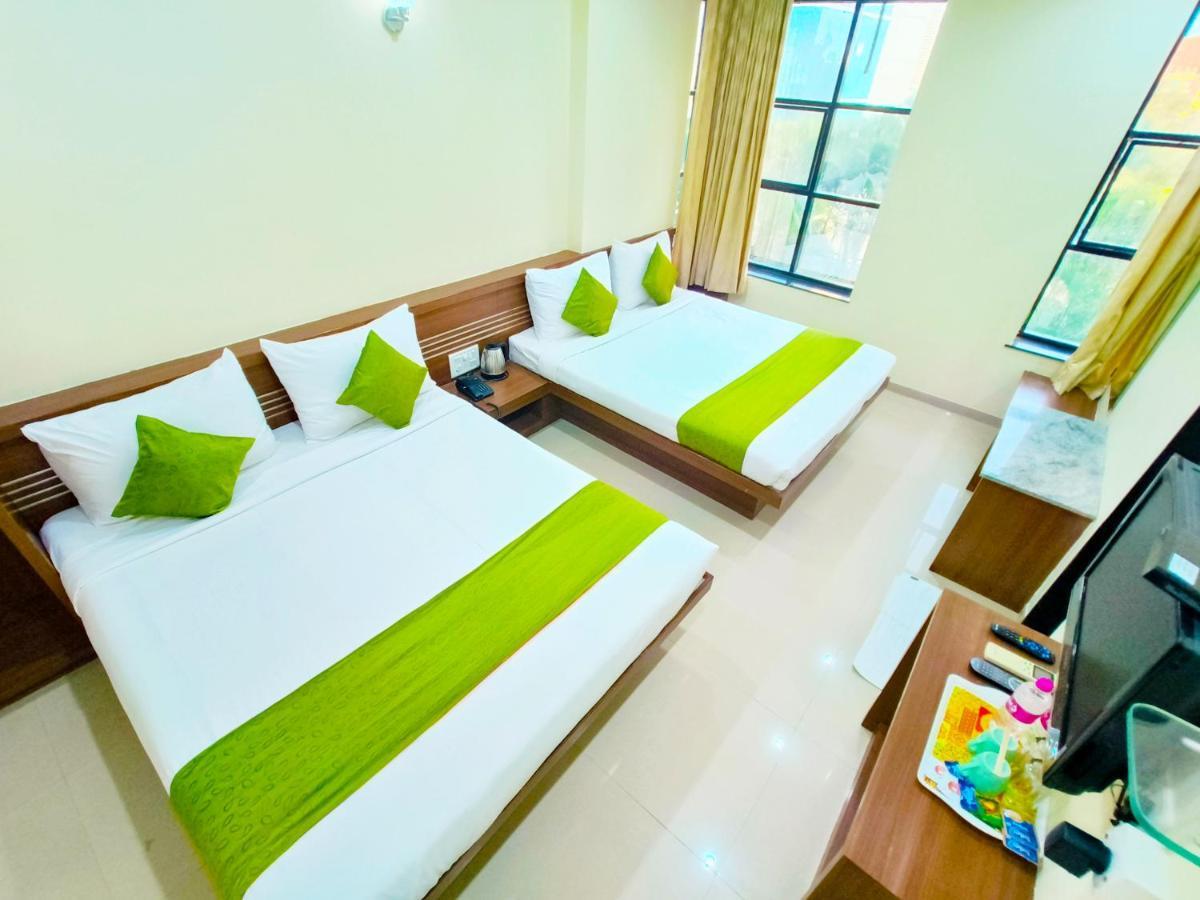 Hotel Sai Srushti By Neem Square Shirdi Zewnętrze zdjęcie