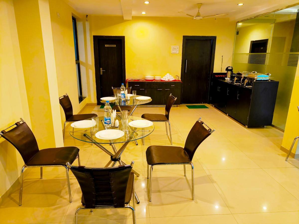 Hotel Sai Srushti By Neem Square Shirdi Zewnętrze zdjęcie