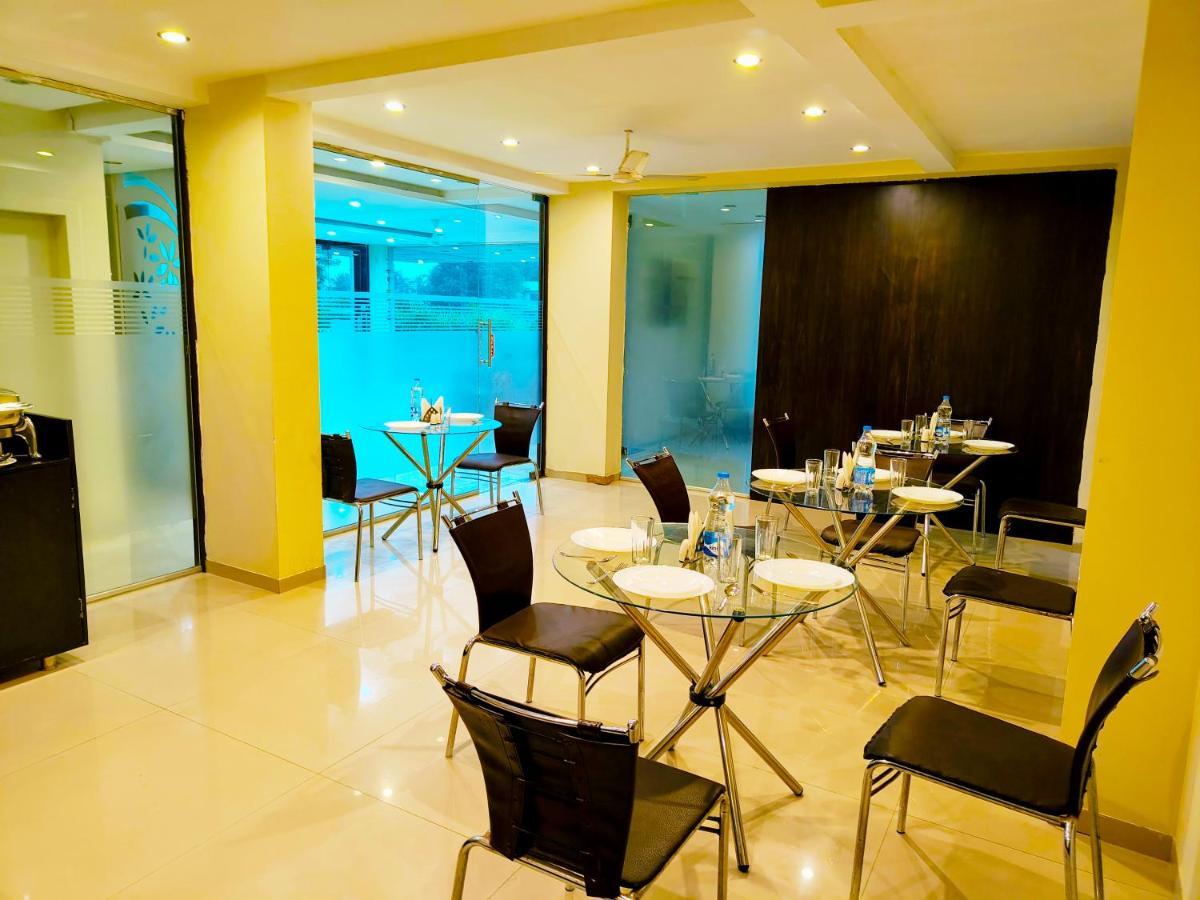 Hotel Sai Srushti By Neem Square Shirdi Zewnętrze zdjęcie